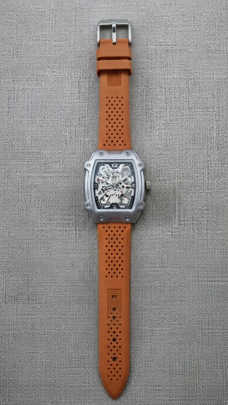 Premium Silver Dial Men's Watch With Silicone Strap For Trendy Casual Style - Orange